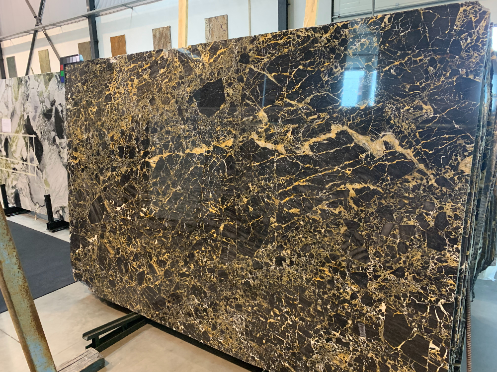 portoro_av00001143_slab